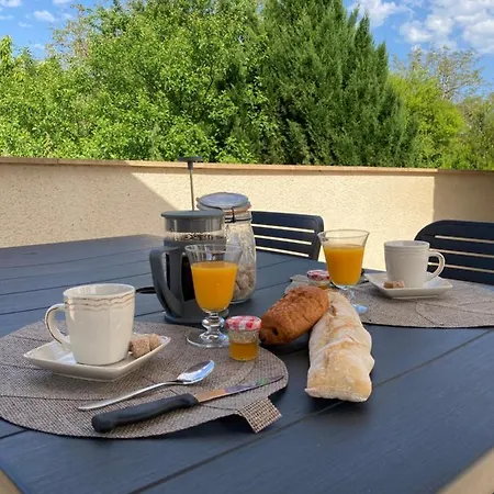 Les Cles Des Champs Cote Jardin *