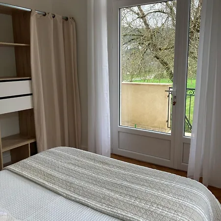 בית נופש Les Cles Des Champs Cote Jardin Lacave (Lot)