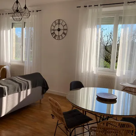 Les Cles Des Champs Cote Jardin בית נופש