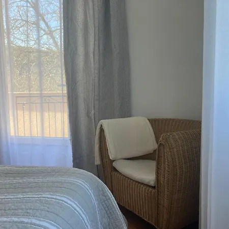 Les Cles Des Champs Cote Jardin Holiday home *